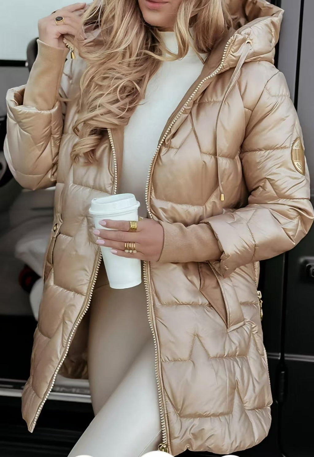 Alicia Winter Coat – Chic Style and Unmatched Comfort  Drako Watches